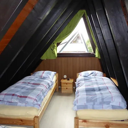 別荘 Eifelwaldhaeuschen *